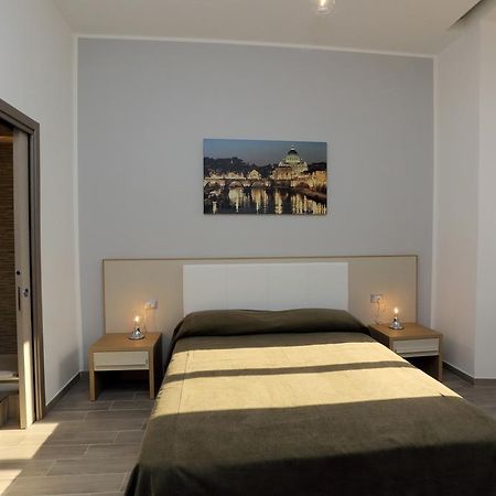 Отель Casa Martinez Roma Экстерьер фото